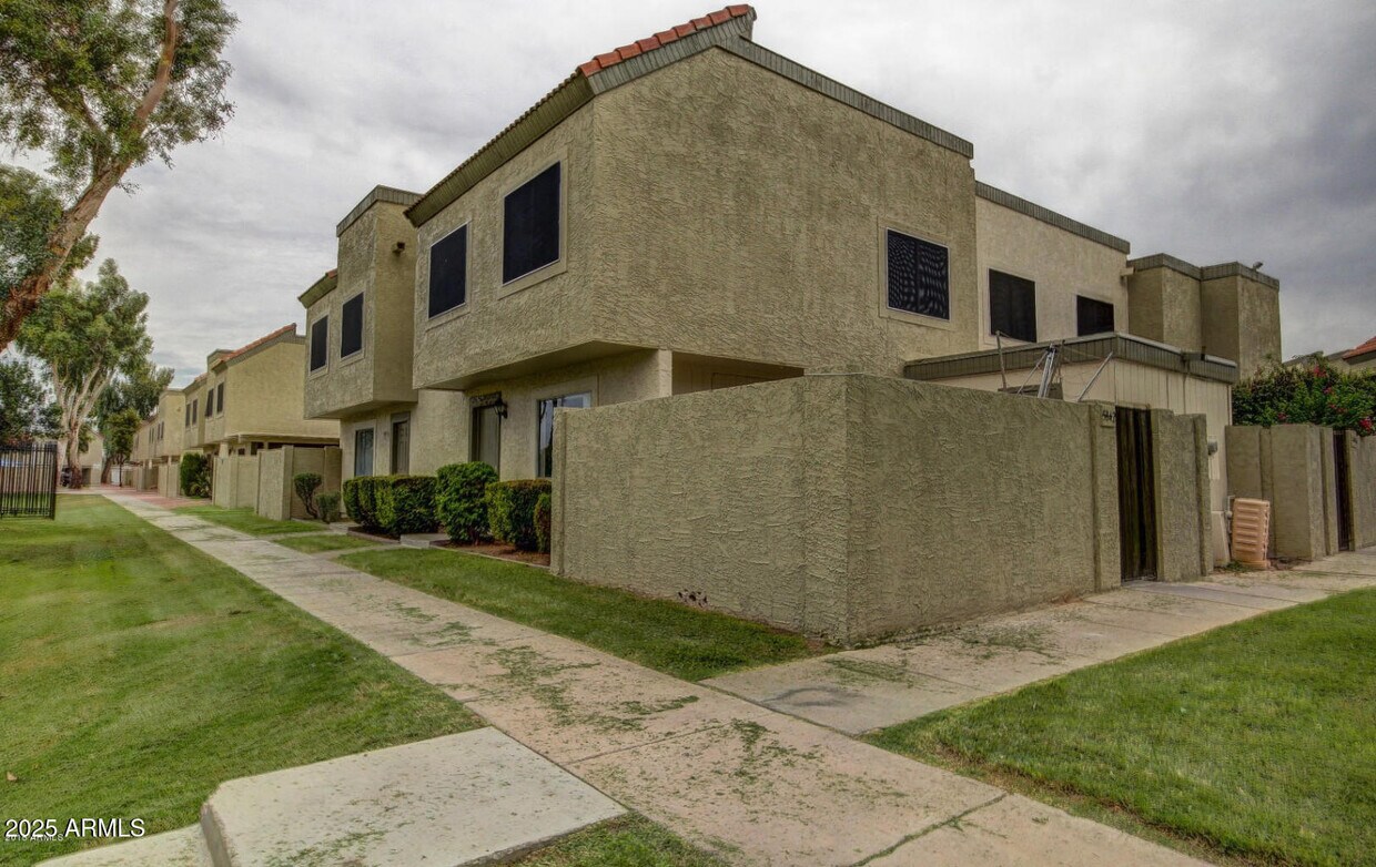 Foto principal - 5948 N 48th Ave