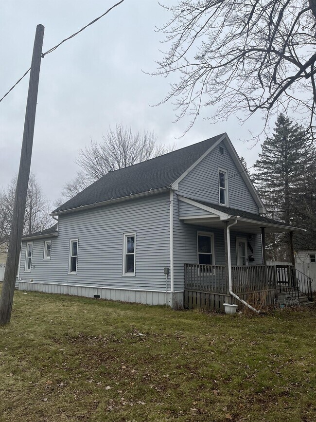 Foto del edificio - 1724 Maine St