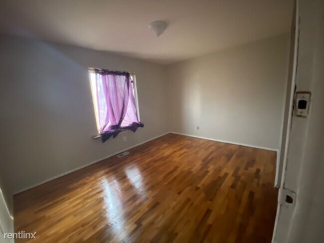 Building Photo - 3 br, 1 bath House - 2068 Flamingo Dr