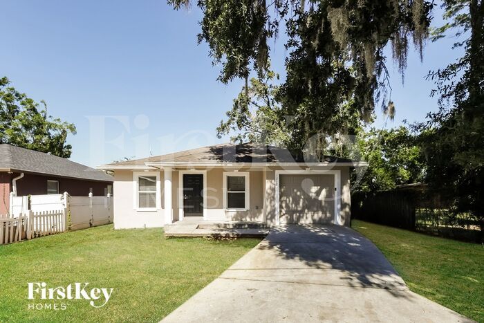 Foto principal - 1212 E 108th Ave