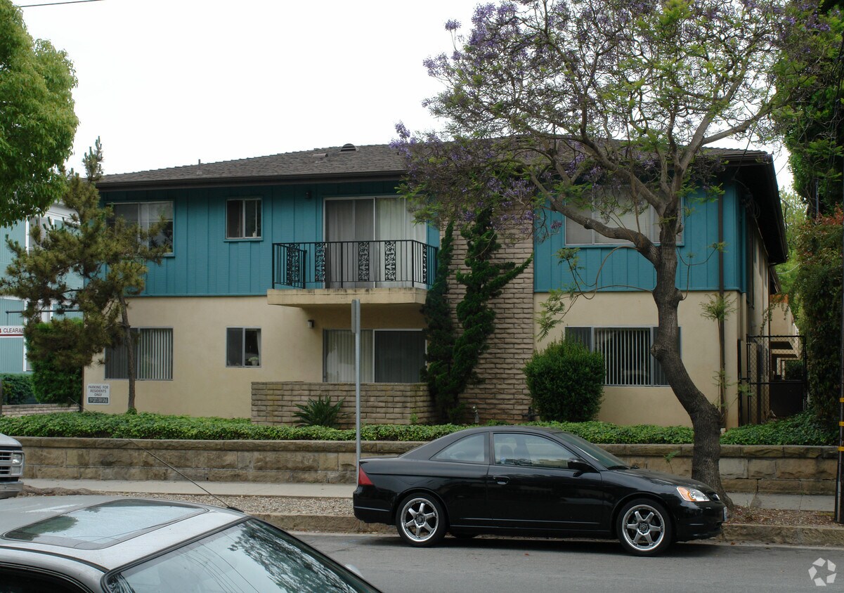 Building Photo - 1315 Bath St