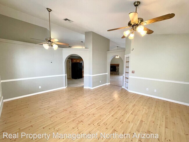 Building Photo - 3 br, 2 bath House - 3775 E. Potter Ave.