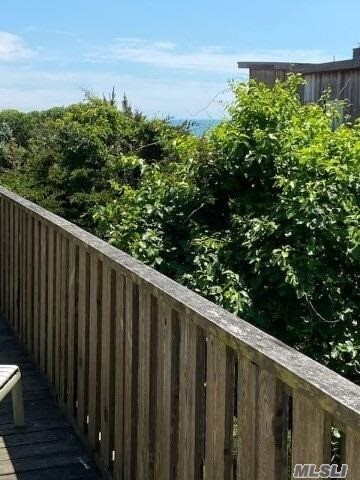 Foto del edificio - 60 Fairway