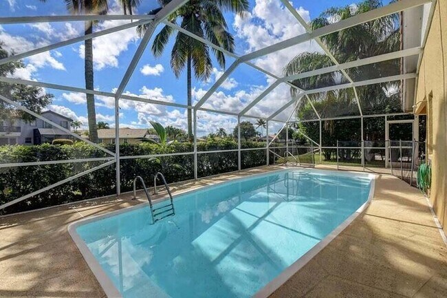 Foto del edificio - 8561 Tourmaline Blvd