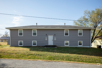 Building Photo - 107 W Workman St