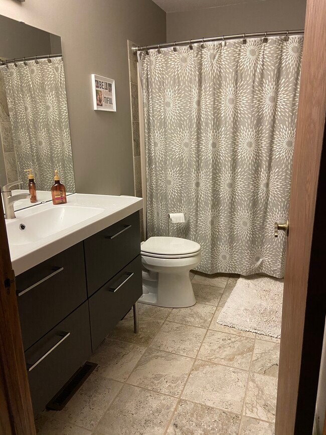 Upstairs bathroom - 224 4th St NW