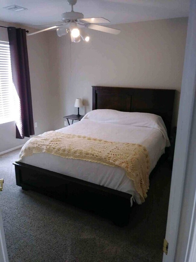 Foto del edificio - 1481 Gardner St