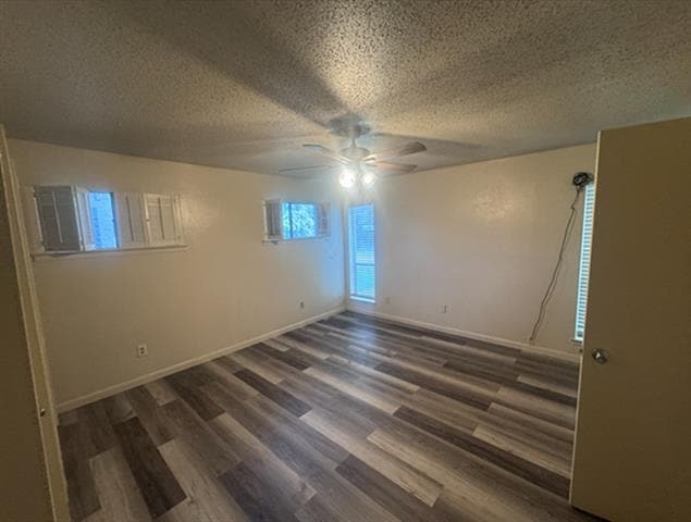 Foto del edificio - 13511 Red Fern Ln