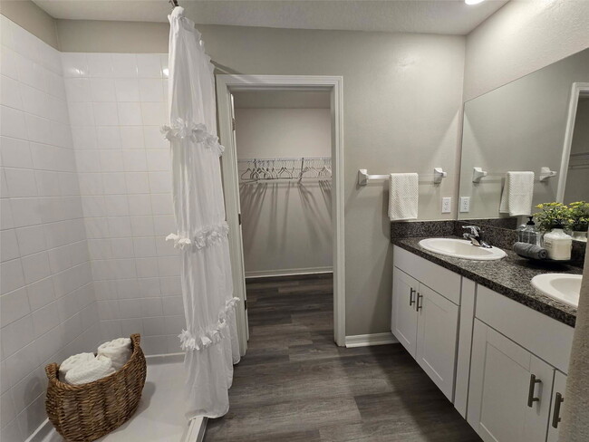 Building Photo - 5213 Dandelion St