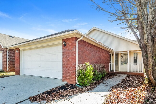 Building Photo - 605 Freedom Ct