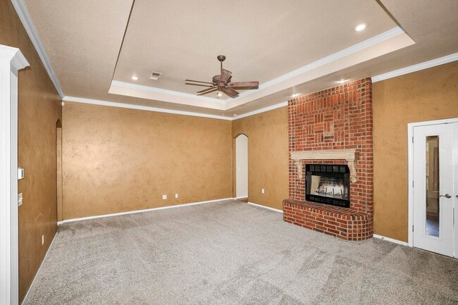 Building Photo - 8305 Challenge Dr