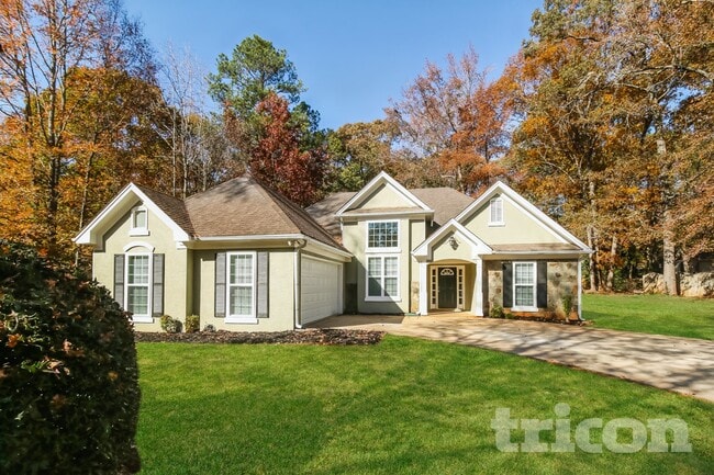 Building Photo - 30 Somerset Ct