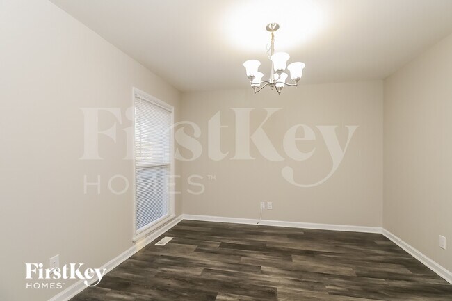 Foto del edificio - 1722 Aster Ln