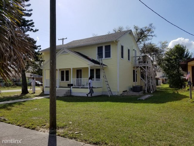 Building Photo - 803 N St Clair Abrams Ave