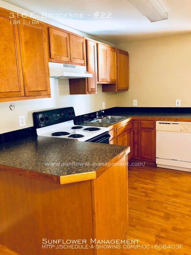 Building Photo - $760- 1 Bed 1 Bath Available NOW!