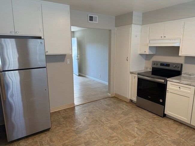 Building Photo - Well-maintained 2-bedroom, 1-bath duplex unit in West San Jose!