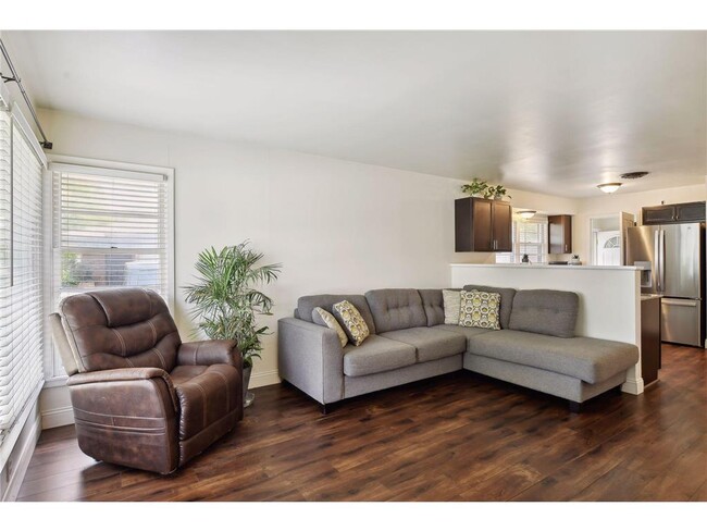 Building Photo - 6239 Xerxes Ave S