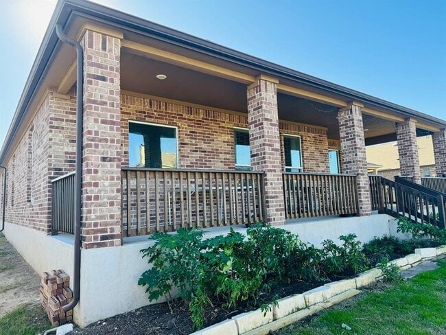 Building Photo - 16614 Brogan Ln