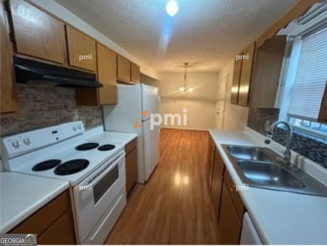 Foto del edificio - 2720 Sapphire St