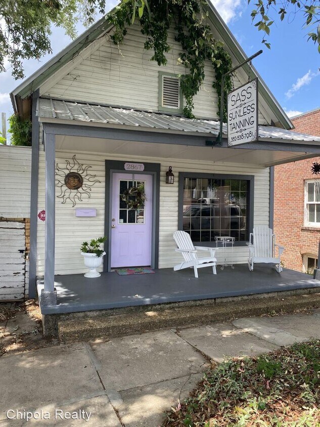 Primary Photo - Studio, 1 bath House - 2867 Jefferson St
