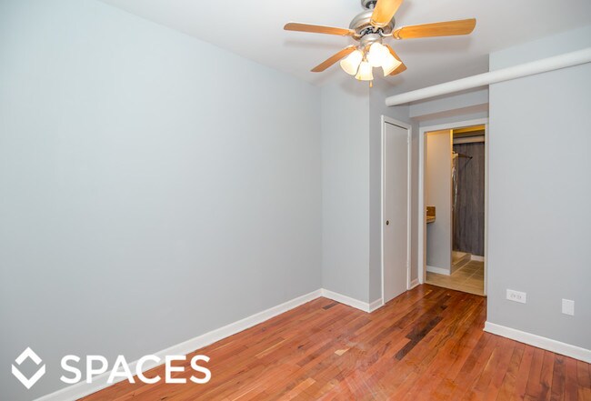 Building Photo - 1627 W Lawrence Ave