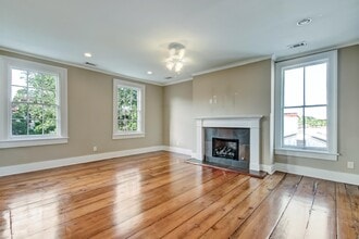 Building Photo - 109 E Oglethorpe Ave