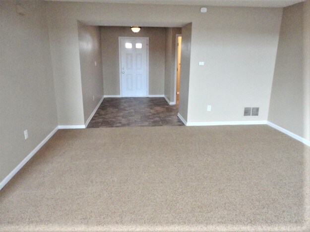 Building Photo - 4337 Valley Trace Dr