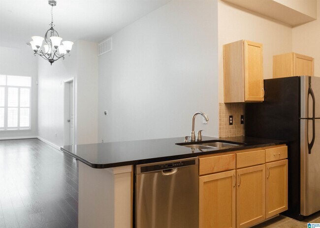 Building Photo - 2020 5th Ave S