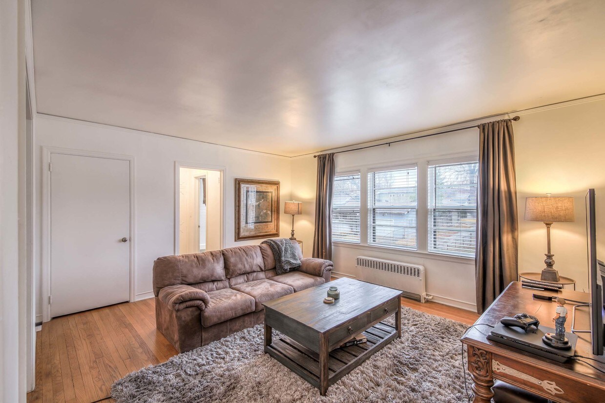 1520 E 17th St Unit C, Tulsa, OK 74120 1520 E 17th St Tulsa, OK