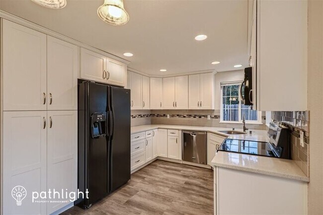 Foto del edificio - 13806 Northeast 47th Street