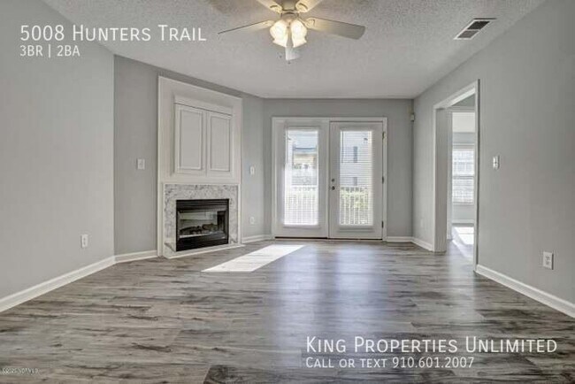 Foto del edificio - 5008 Hunters Trail
