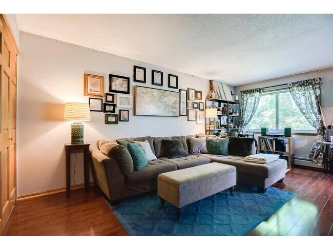 Foto del edificio - 333 8th St SE