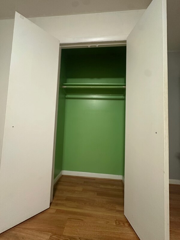 Foto del edificio - 8xxx Barrett Rd