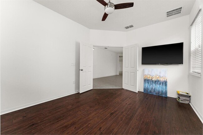 Foto del edificio - 11472 Wakeworth St
