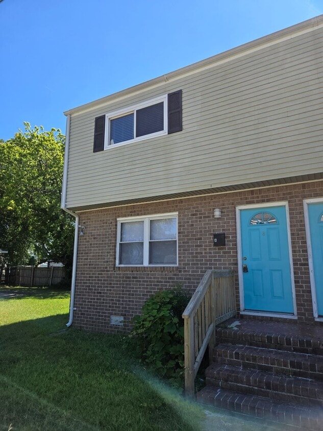Primary Photo - 7932 Turner Rd
