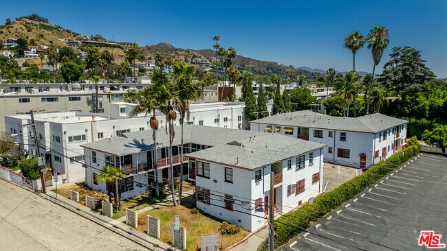 Foto del edificio - 1519 Laurel Ave