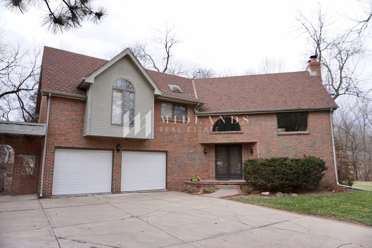 Foto principal - Stunning Rockbrook Townhome