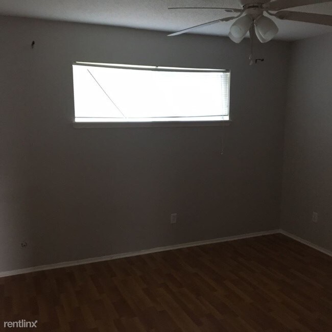 Building Photo - 2 br, 2 bath Condo - 1011 Ennis Joslin Rd