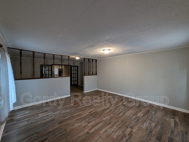 Foto del edificio - 6505 Blue Springs Rd