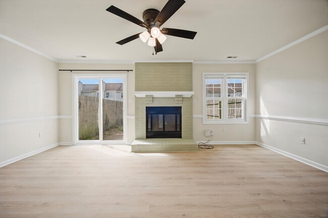 Building Photo - 5589 Campus Dr