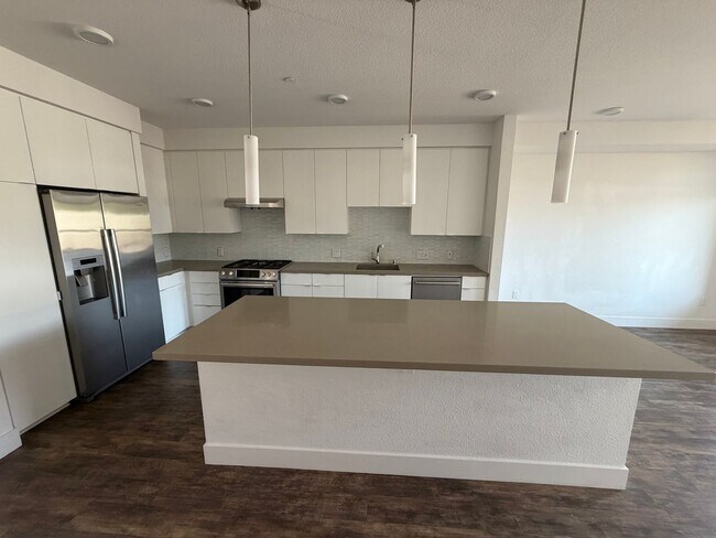 Foto del edificio - $2,695 / 1 BR - STYLISH & CONVENIENT HOME IN THE HEART OF FREMONT!