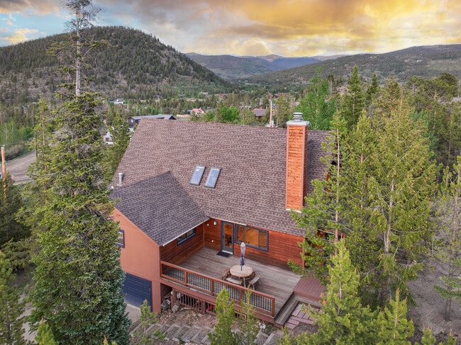 Building Photo - 192 Upland Dr