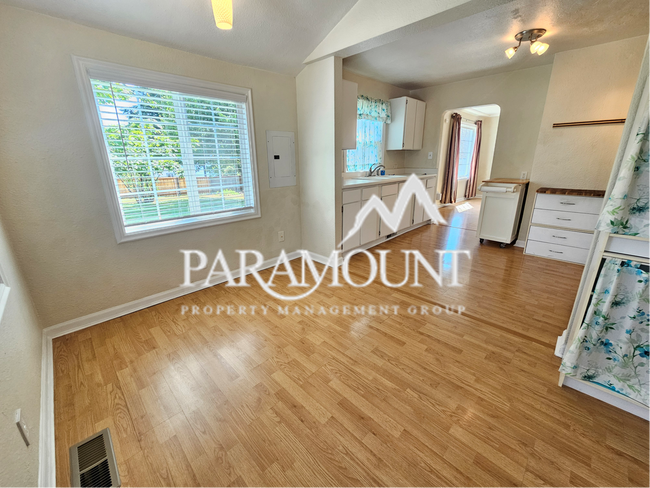 Foto del edificio - Vintage Charm in a Prime Bremerton Location!