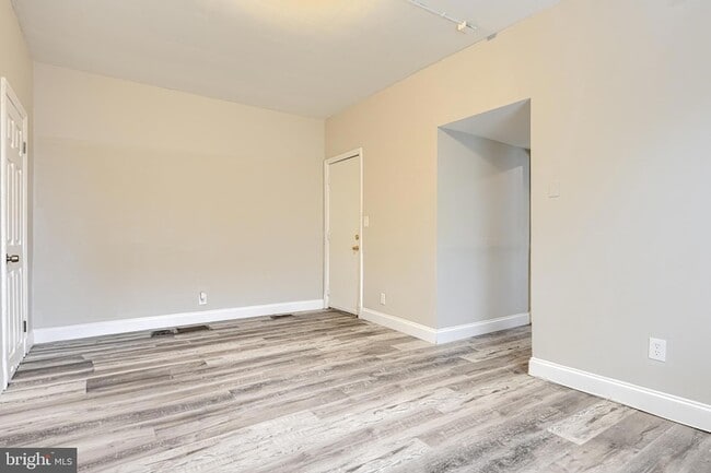 Foto del edificio - 1511 Carswell St