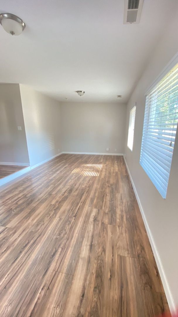 Foto del edificio - Adorable one bedroom one bathroom home!