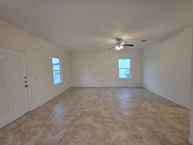 Foto del edificio - COMING SOON!! PRELEASING FOR A MID AUGUST MOVE IN-OAKDALE FLOORPLAN