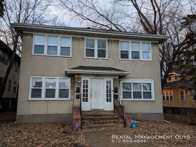 Building Photo - 2 Bedroom Apartment with Heat Paid