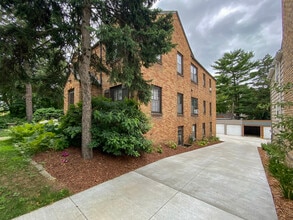 Building Photo - 4336 York Ave S