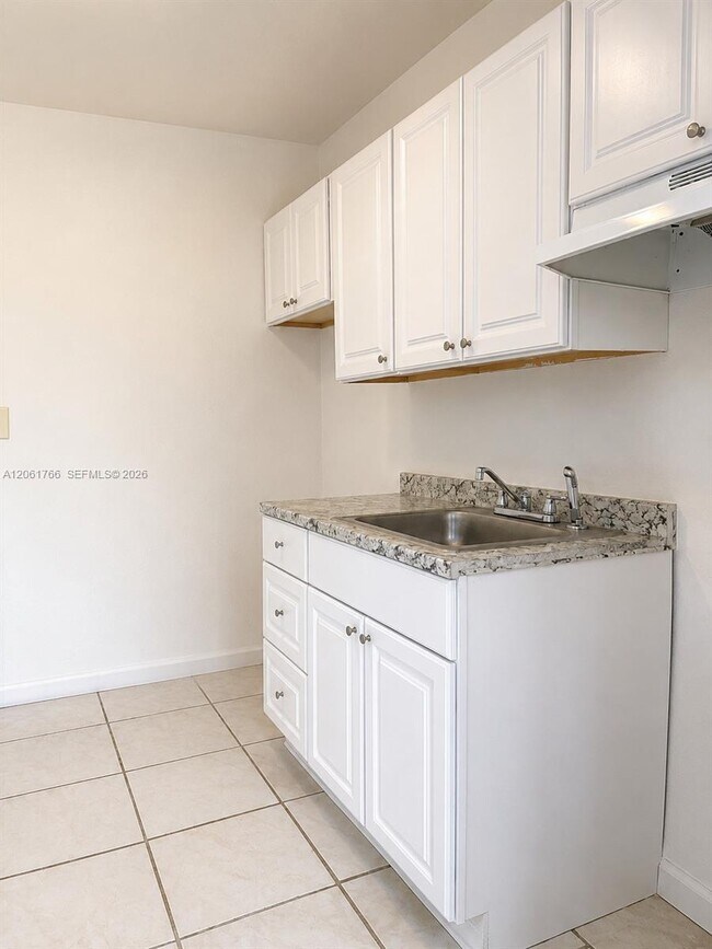 Foto del edificio - 2181 NW 91st St