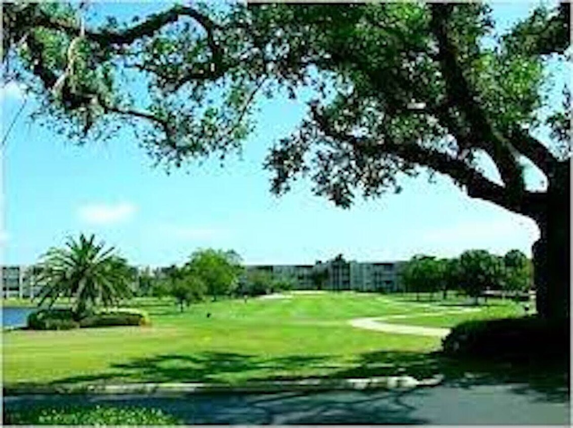 9400 Live Oak Pl Unit 408, Davie, FL 33324 Condo for Rent in Davie